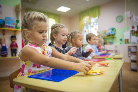 Воспитание детей на основе российских духовно-нравственных ценностей начнется с детсадов